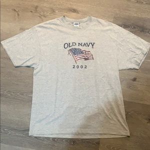 Vintage old navy tee 2002